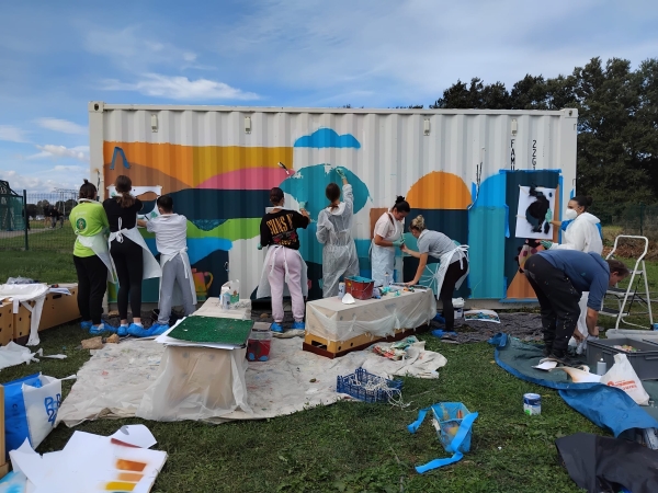 Le container du jardin agro a pris des couleurs !